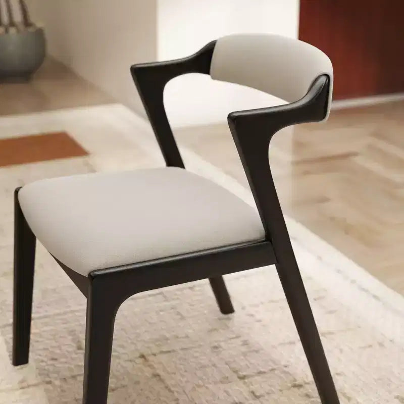 Chaise de salle à manger tapissée
