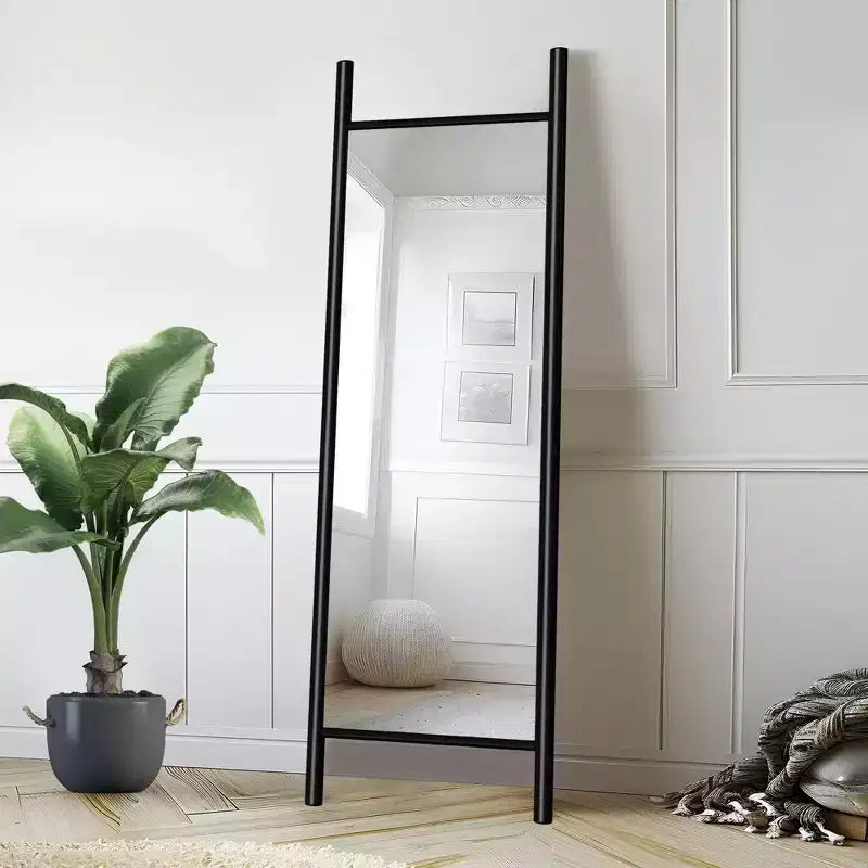 Miroir encadré en bois massif trapézoïdal noir