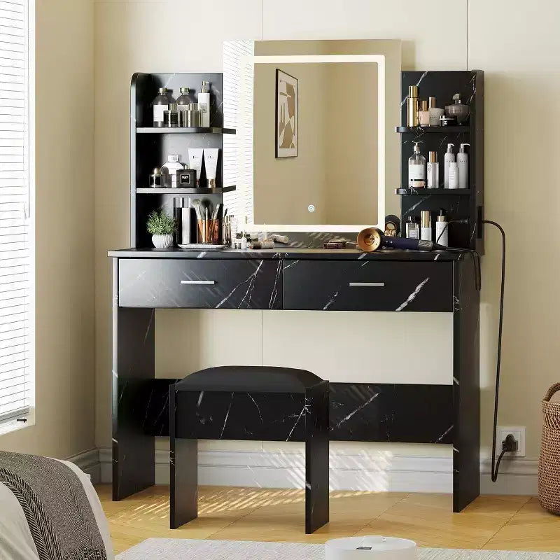 Coiffeuse de chambre avec lumière, miroir et tabouret.