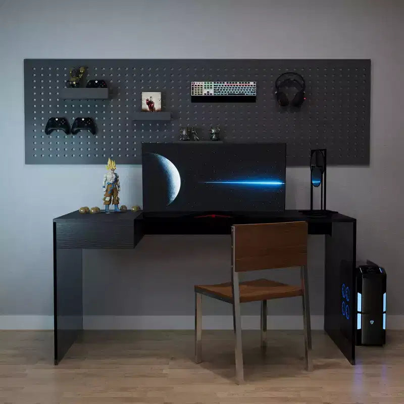 Bureau d'ordinateur moderne, bureau d'étude minimaliste noir