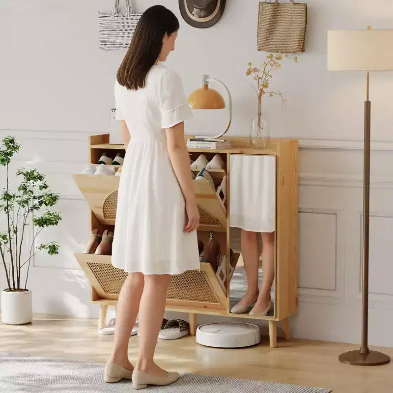 Armoire de rangement modulable, adaptée aux couloirs, chambres et salons.