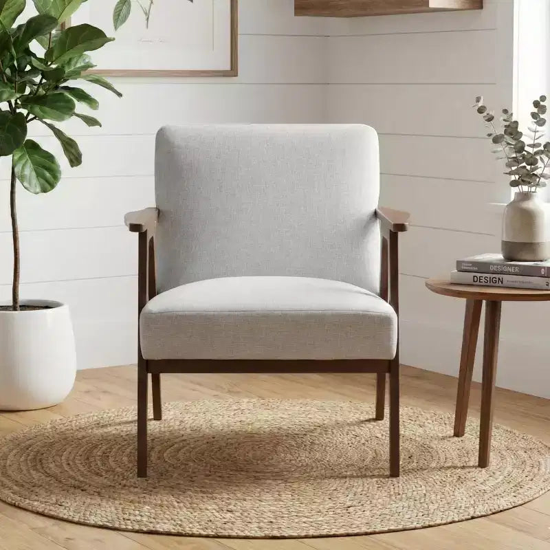 Fauteuil d'appoint rembourré en tissu avec cadre en hévéa de style milieu de siècle